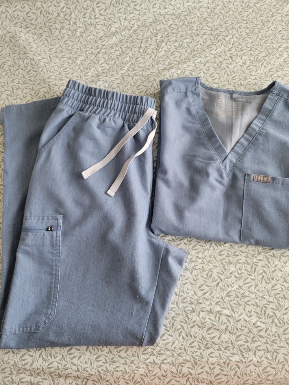 Figs Scrubs Set S/MP High Waisted Chambray